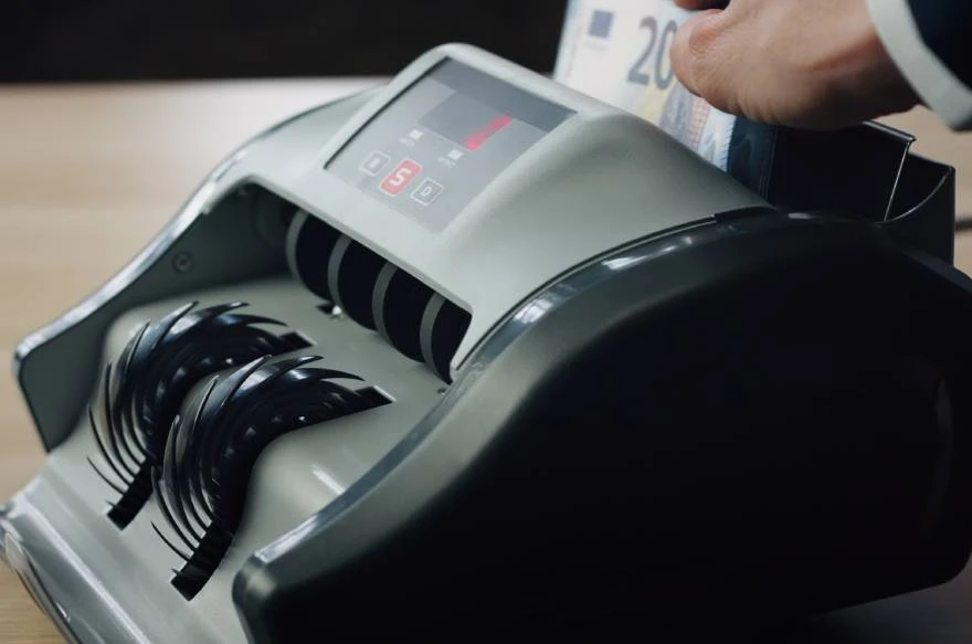 Šta znači kada uređaj ima ECB ili NBS sertifikat i zašto je to važno?